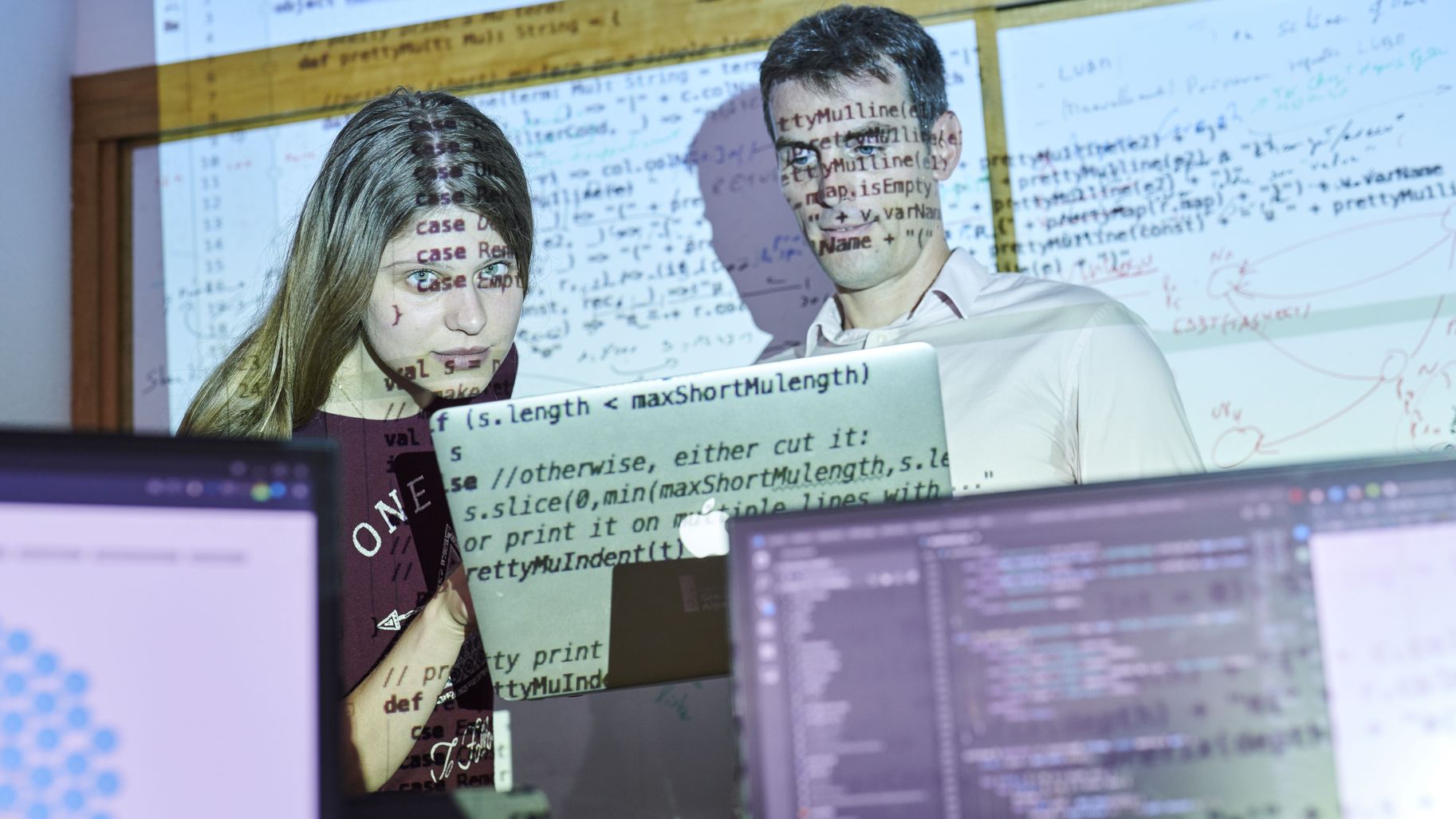 Fondements de la prochaine génération de systèmes d'analyse de données et de programmation orientée données.